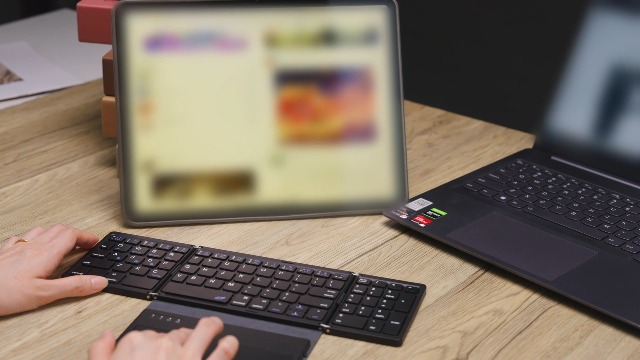 Amazon.com: GEODMAER Foldable Bluetooth Keyboard, Portable Full